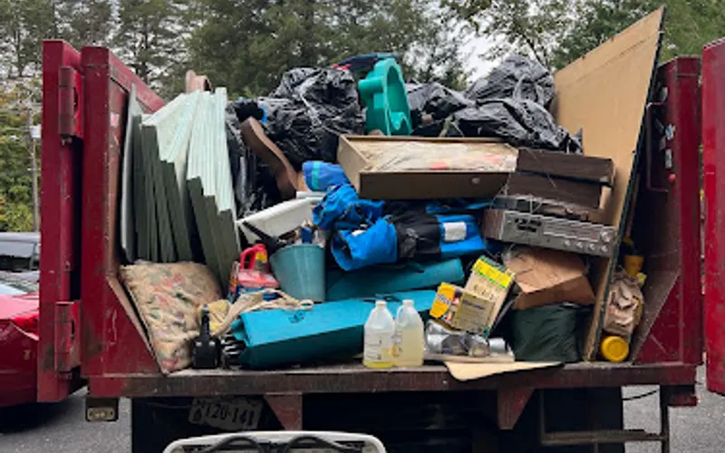 Bee Happy Junk Removal — Waste management service