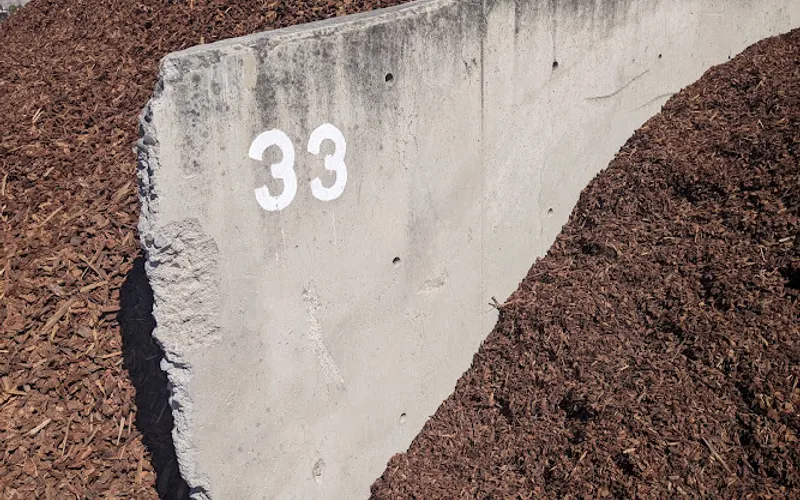Tri City Rock Inc — Landscaper