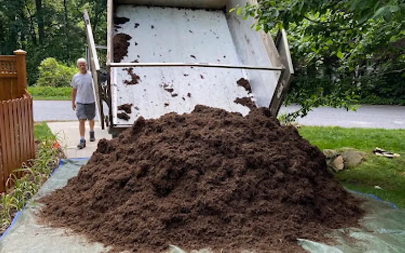 Asheville Mulch Yard (South) — Topsoil supplier