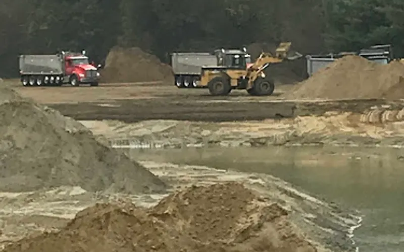 Green Earth Transportation — Topsoil supplier