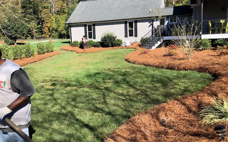 Plyler's Pinestraw — Landscaping supply store