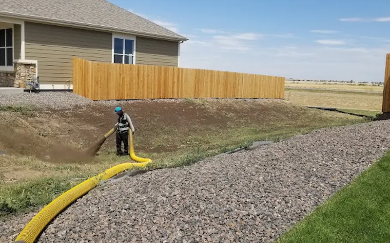 Express Mulching & Soil LLC — Mulch supplier