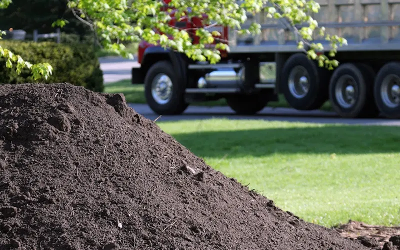Dakin Natural Soils — Dirt supplier
