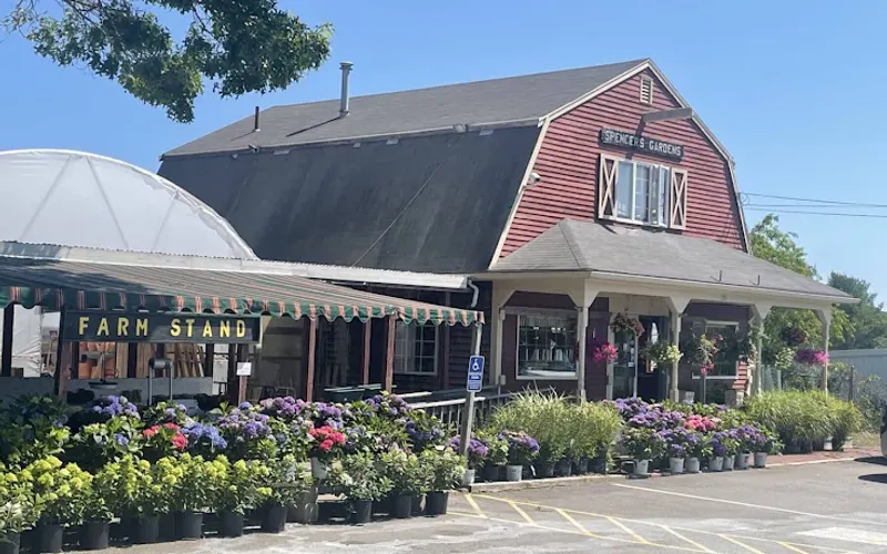 Spencer's Gardens & Nursery — Garden center