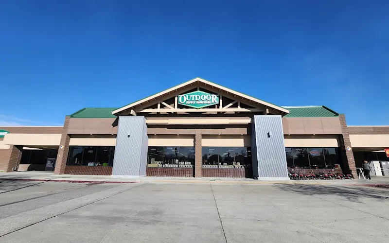 Outdoor Supply Hardware — Hardware store