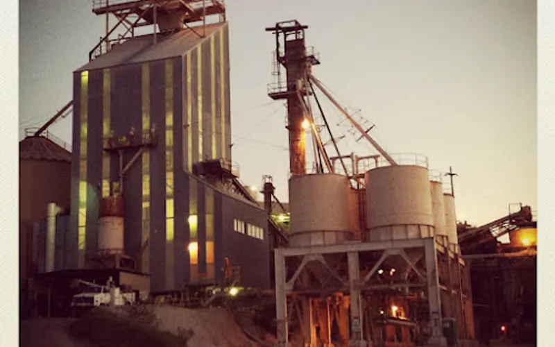 Lapeyre Industrial Sands — Sand & gravel supplier