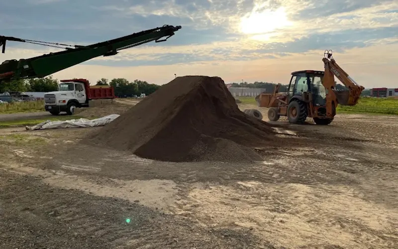 AZTEC Topsoil LLC — Topsoil supplier