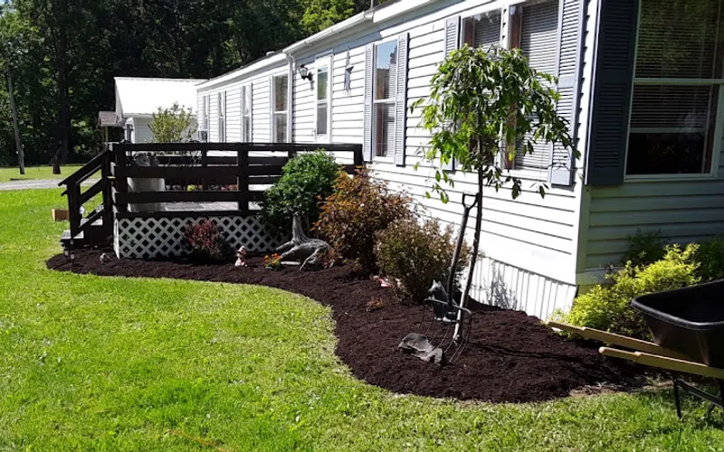 R D Brown Landscaping — Landscaper