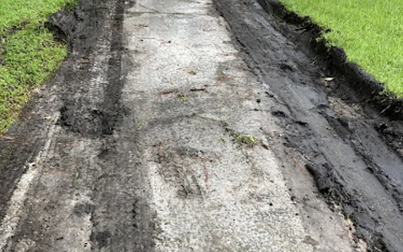 Clark's Trucking Inc of Jax — Topsoil supplier