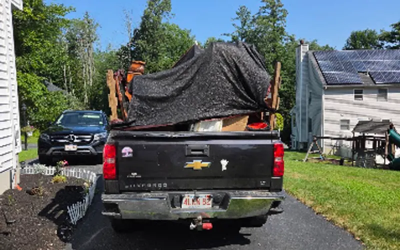 One call removal MA — Junk removal service