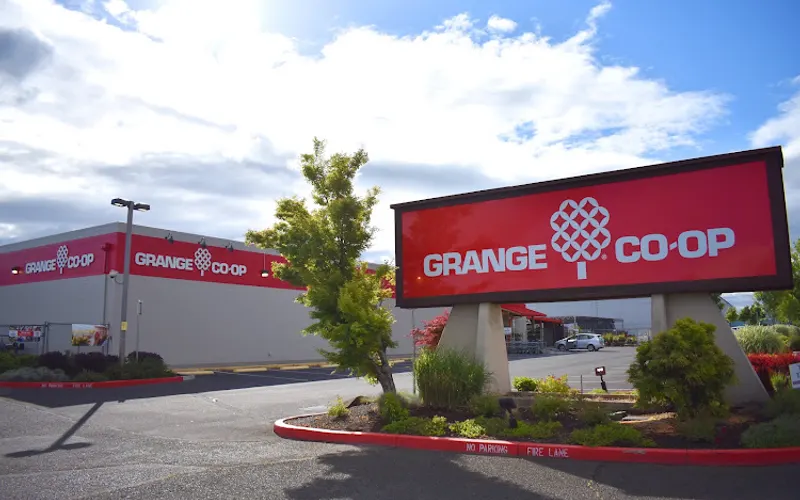Grange Co-op — Garden center
