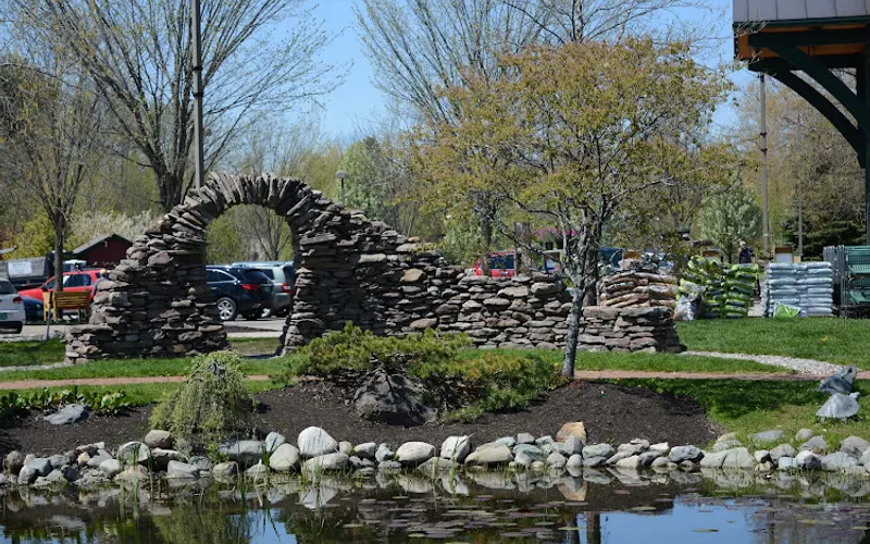 Gardener's Supply Company — Garden center