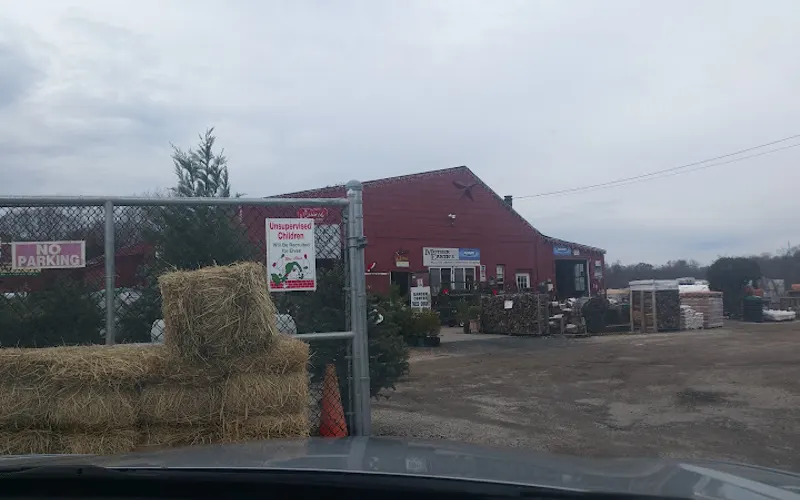 Mother Earth's Agway — Garden center