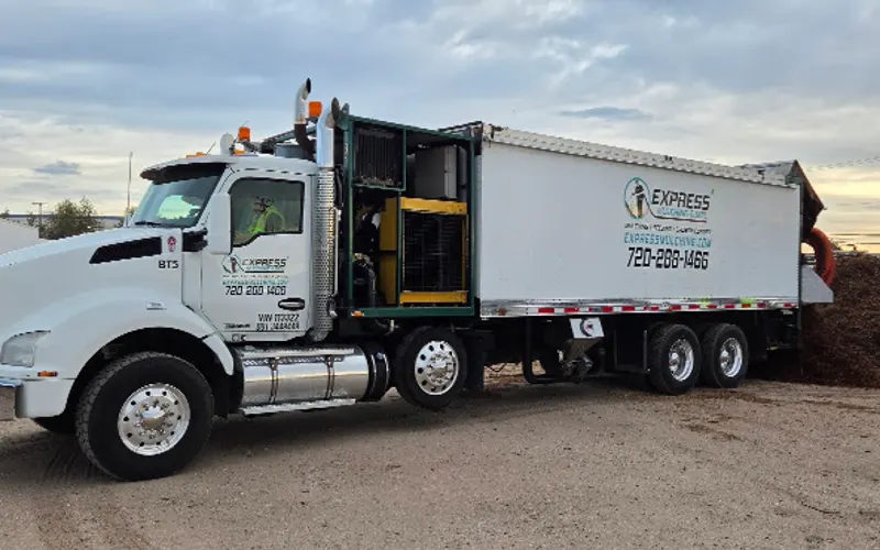 Express Mulching & Soil LLC- Denver — Mulch supplier