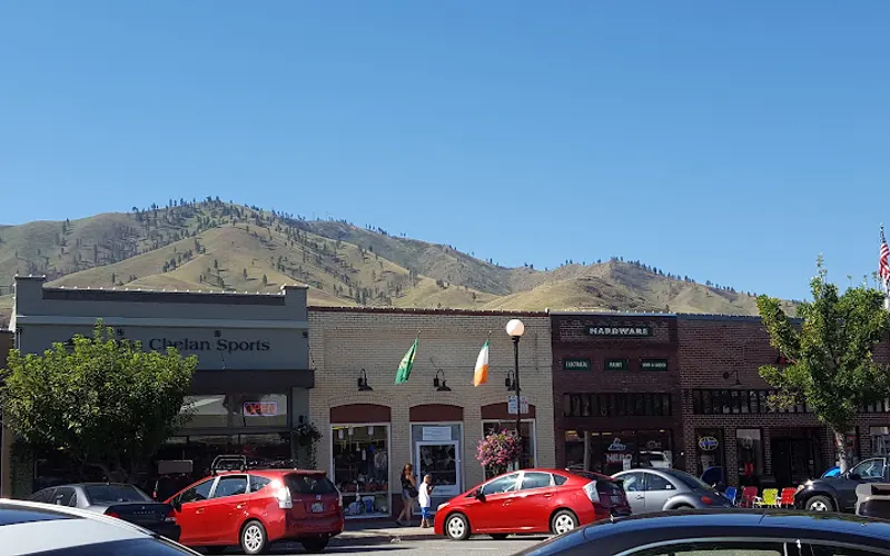 Kelly's Hardware Inc — Hardware store
