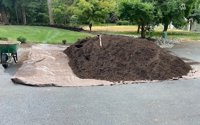 De Jong Sawdust & Shavings — Topsoil supplier
