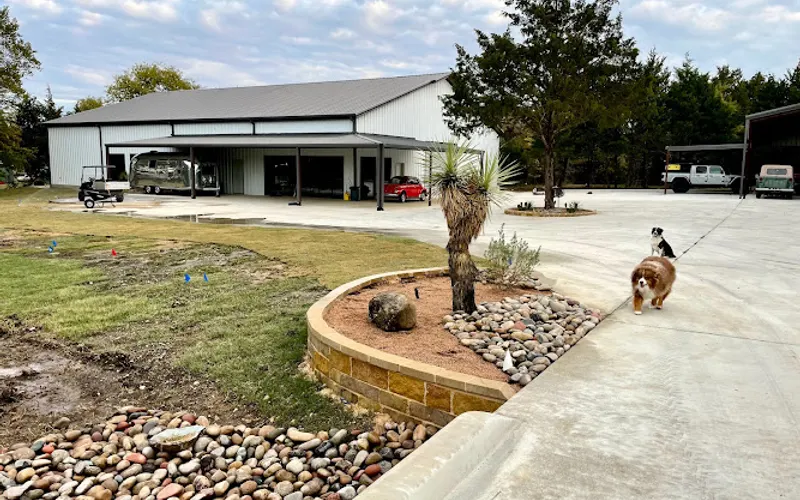 LW Landscaping — Landscaper
