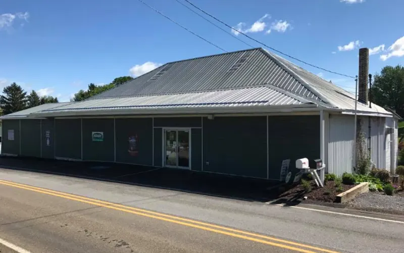 Saxonburg Feed Company — Animal feed store