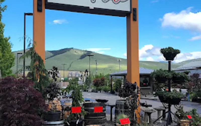 Montana Ace | The Garden Place — Garden center