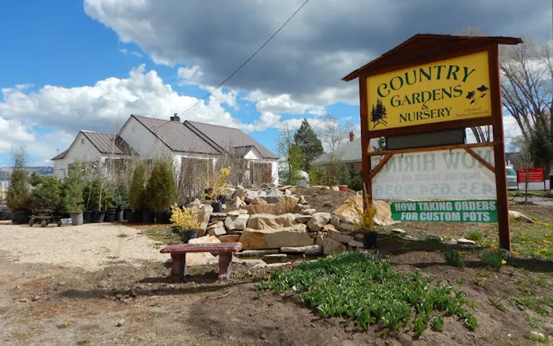 Country Gardens & Nursery — Garden center