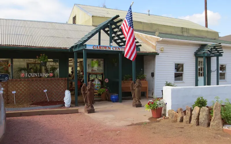Happy Life Gardens — Garden center