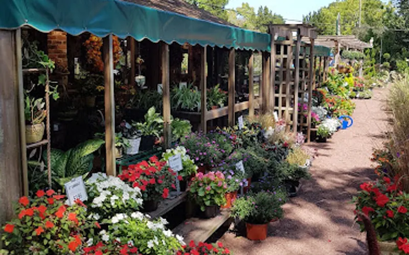 Lang's Garden + Design — Garden center