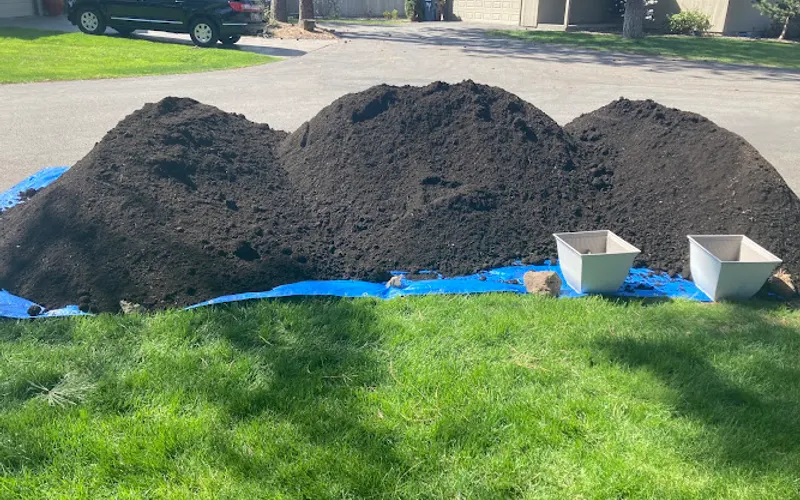 Circle M | Landscape Supply Center — Topsoil supplier