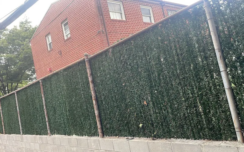 Decostole Carting — Topsoil supplier
