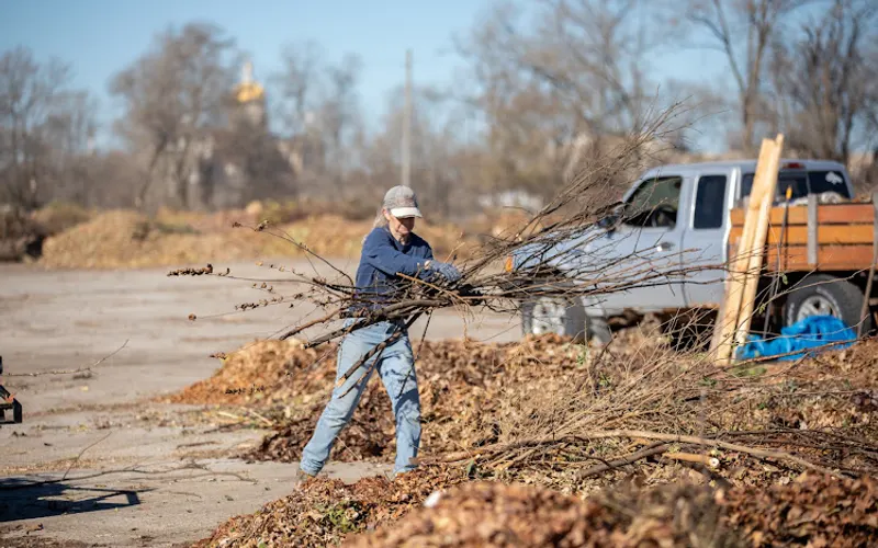 City of Des Moines Compost Center (only open every third Saturday; 7a-2p; March-Nov.) — Waste management service