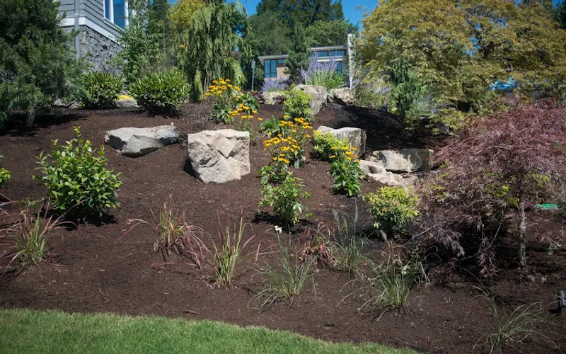 Barkdusters Inc. — Mulch supplier