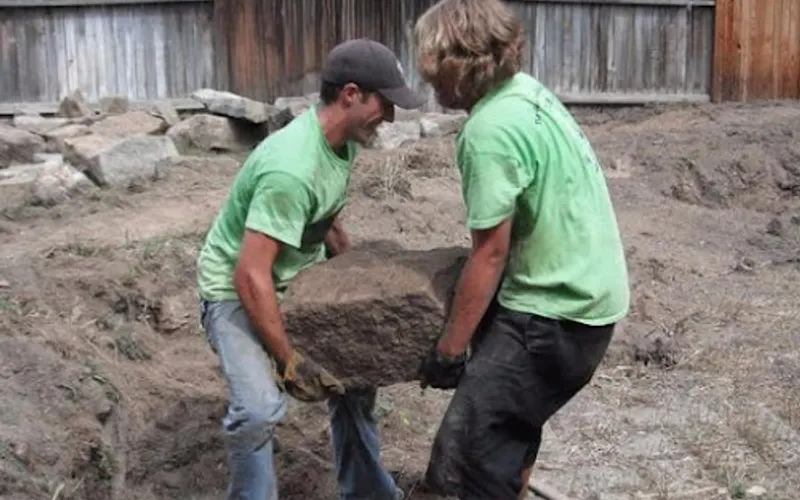 Thompson Lawn Service LLC — Lawn care service