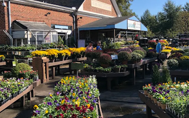 Logan's Garden Shop — Mulch supplier