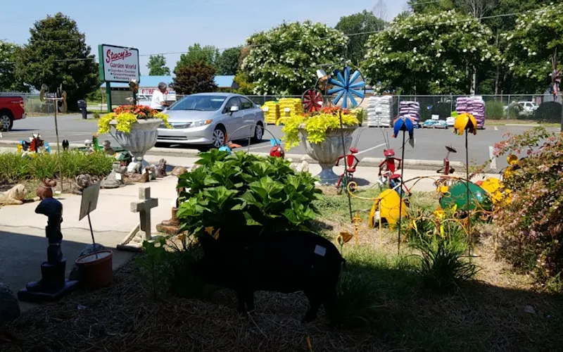 Stacy's Garden World — Garden center