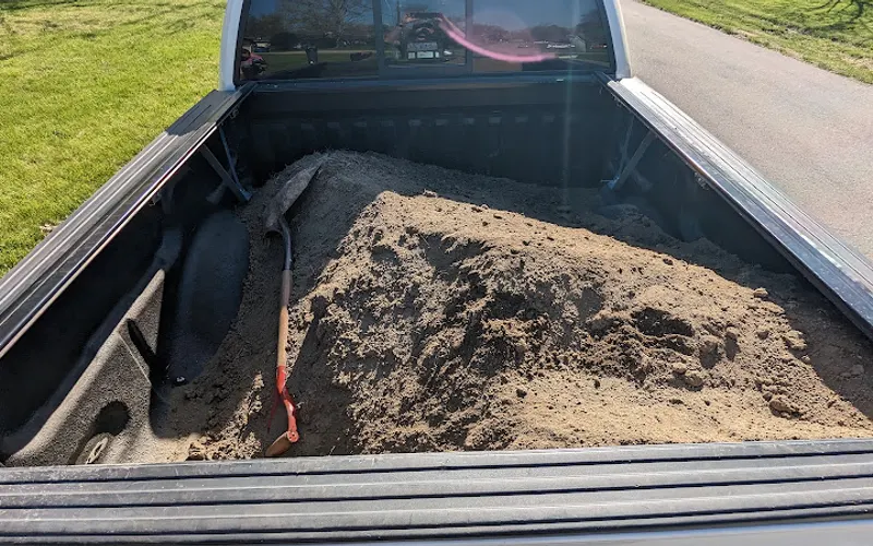 Bluegrass Topsoil — Topsoil supplier