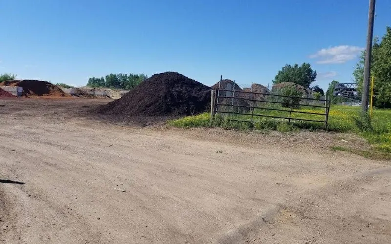 SET & The Mulch Store – Minnetrista | WM — Landscaping supply store