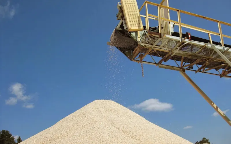 B V Hedrick Gravel & Sand Co — Sand & gravel supplier