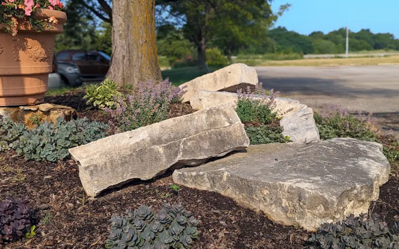 StoneMarket @ Hoerr Nursery — Landscaping supply store