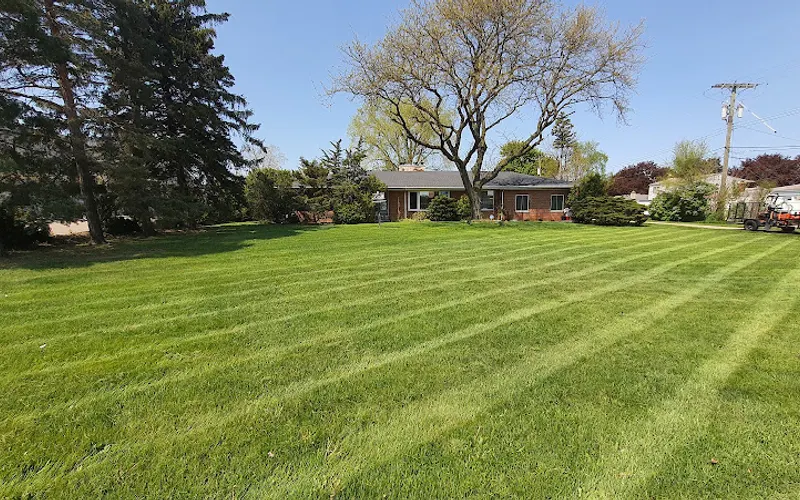 Lawnade Lawn Care Service of Grosse Pointe — Landscaper