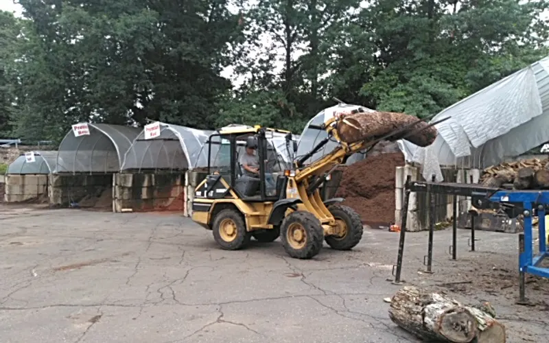 Colagiovanni Anthony — Landscaping supply store