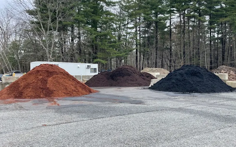 Oak Hill Mulch Company — Topsoil supplier