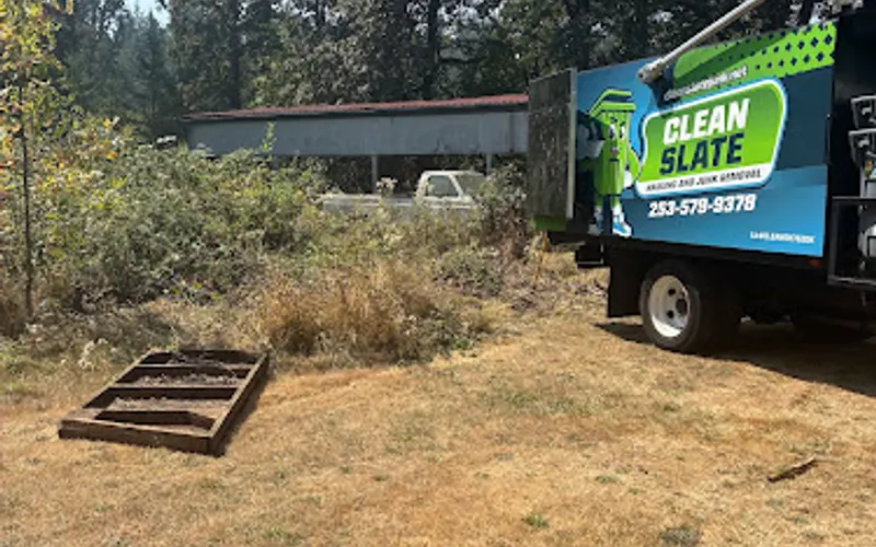 Clean Slate Hauling And Junk Removal Vancouver — Junk removal service