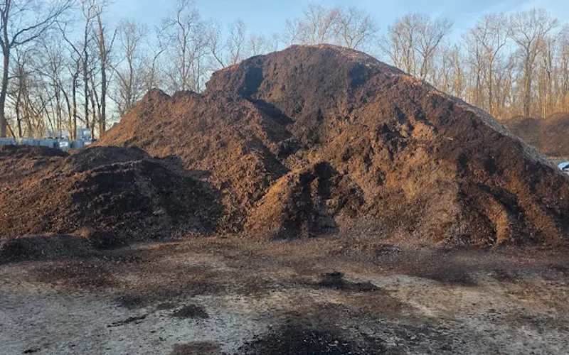 Mighty Oak Mulch — Topsoil supplier