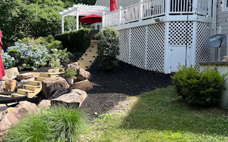 CW Mulch and Landscape supply — Mulch supplier