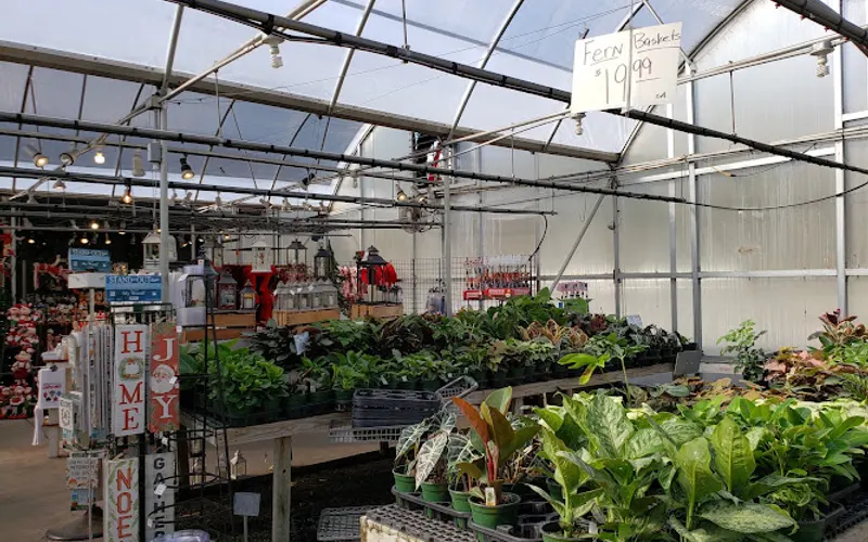 Country Corner — Garden center