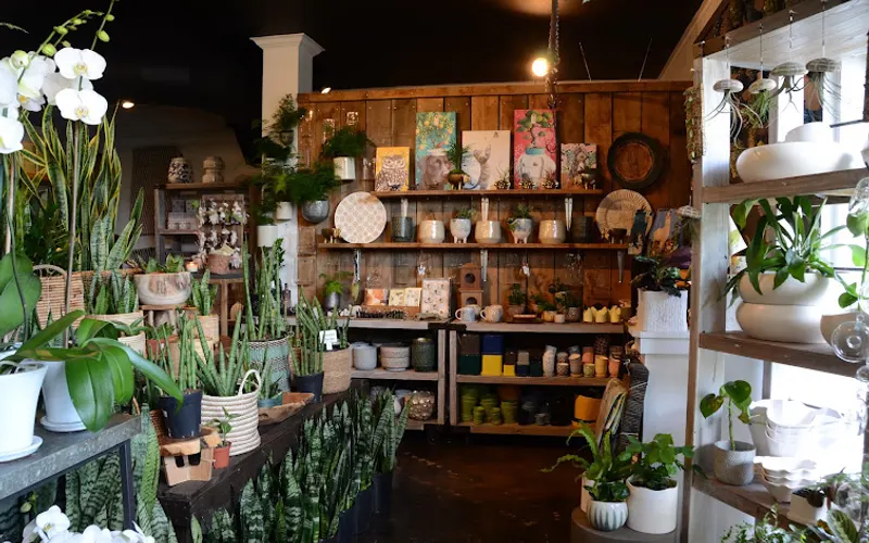 Creekside Garden Center — Landscaping supply store