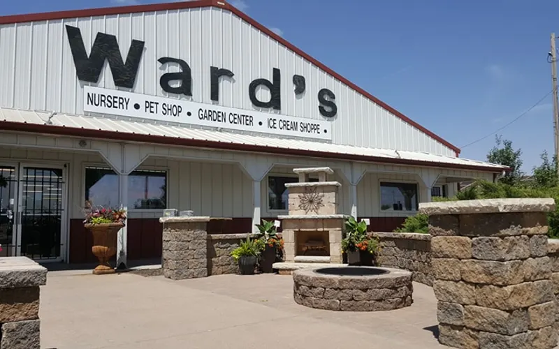 Ward's Garden Center & Cafe — Garden center