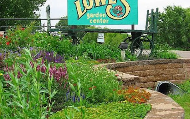 Lowe's Garden Center — Garden center
