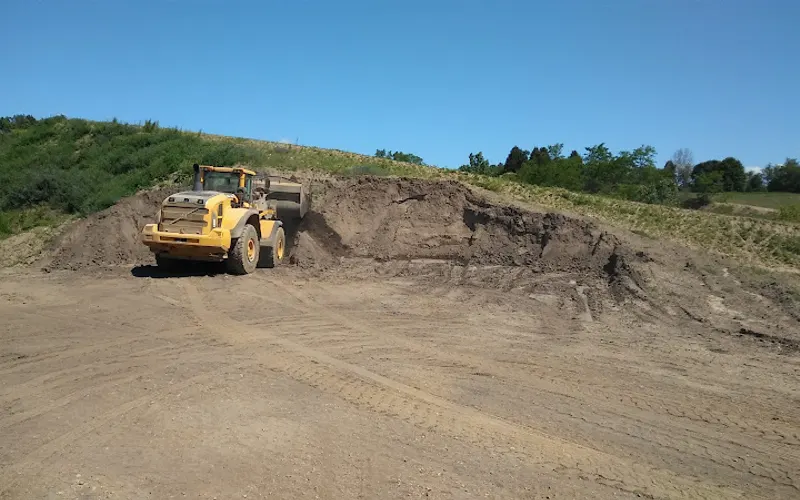 Hillside Gravel LLC — Sand & gravel supplier