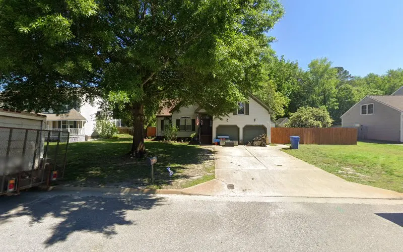 A Cut Above the Curb — Landscaping supply store