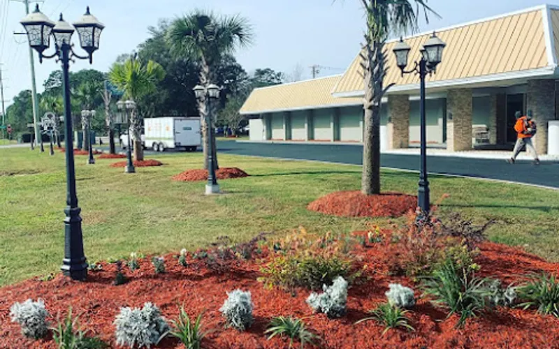 Handy Hands Home And Lawn Service — Landscaping supply store